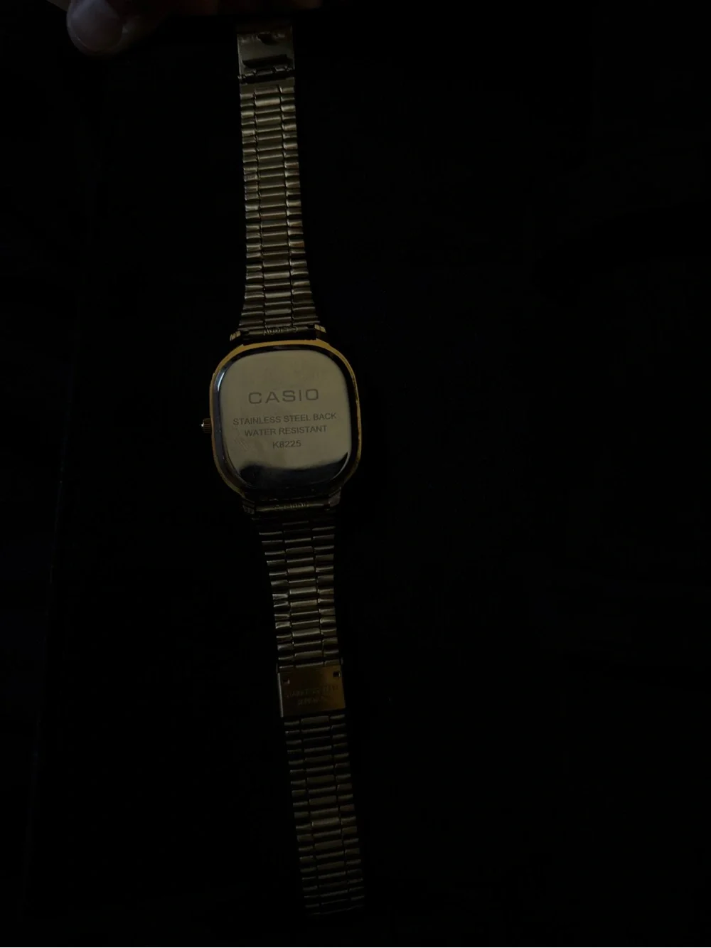Casio sleek gold